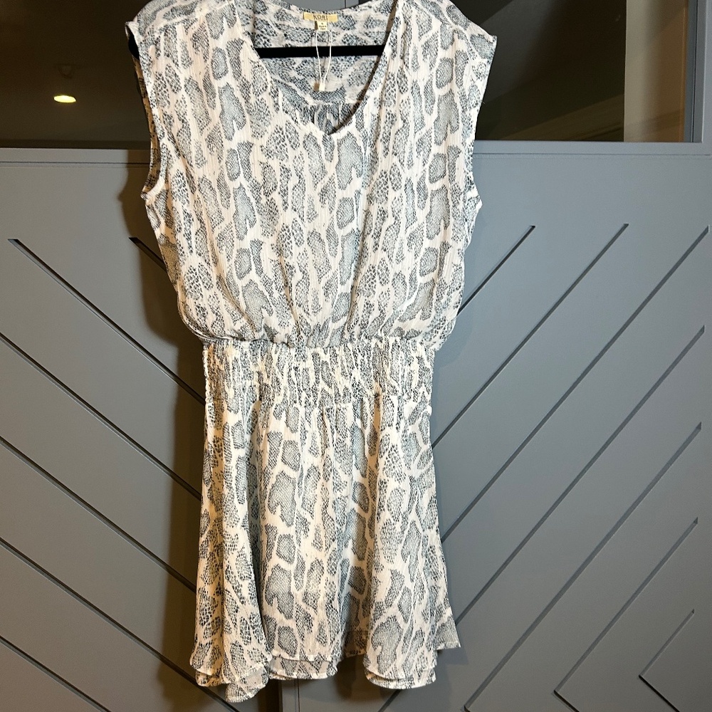 Womens Dress Size S Lurex Thread Animal Print!